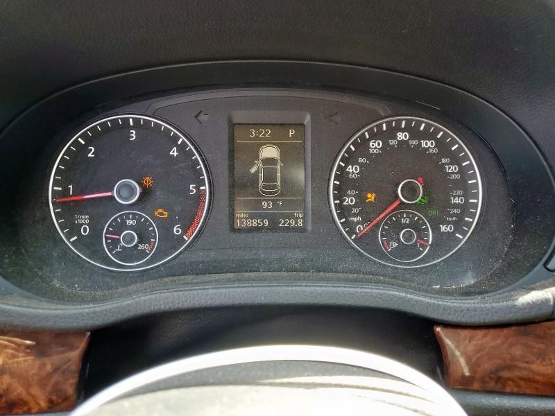 2012 Volkswagen Passat SEL