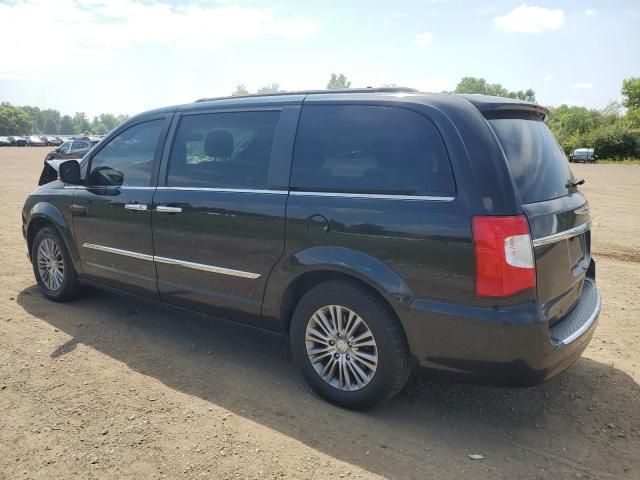 2014 Chrysler Town & Country Touring L