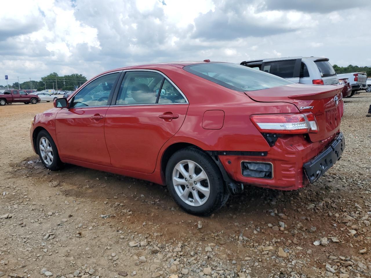 2011 Toyota Camry le