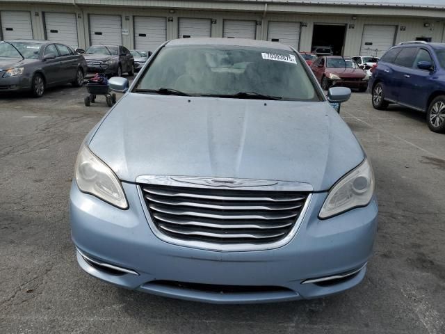 2013 Chrysler 200 LX