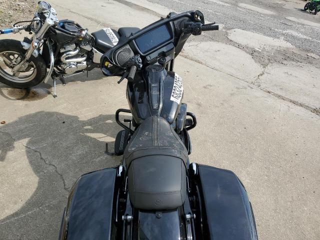 2024 Harley-Davidson Flhx