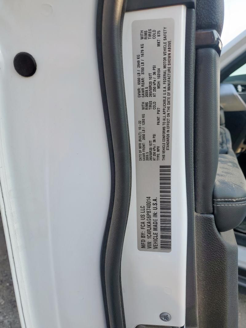 2023 Jeep Grand Cherokee L Laredo