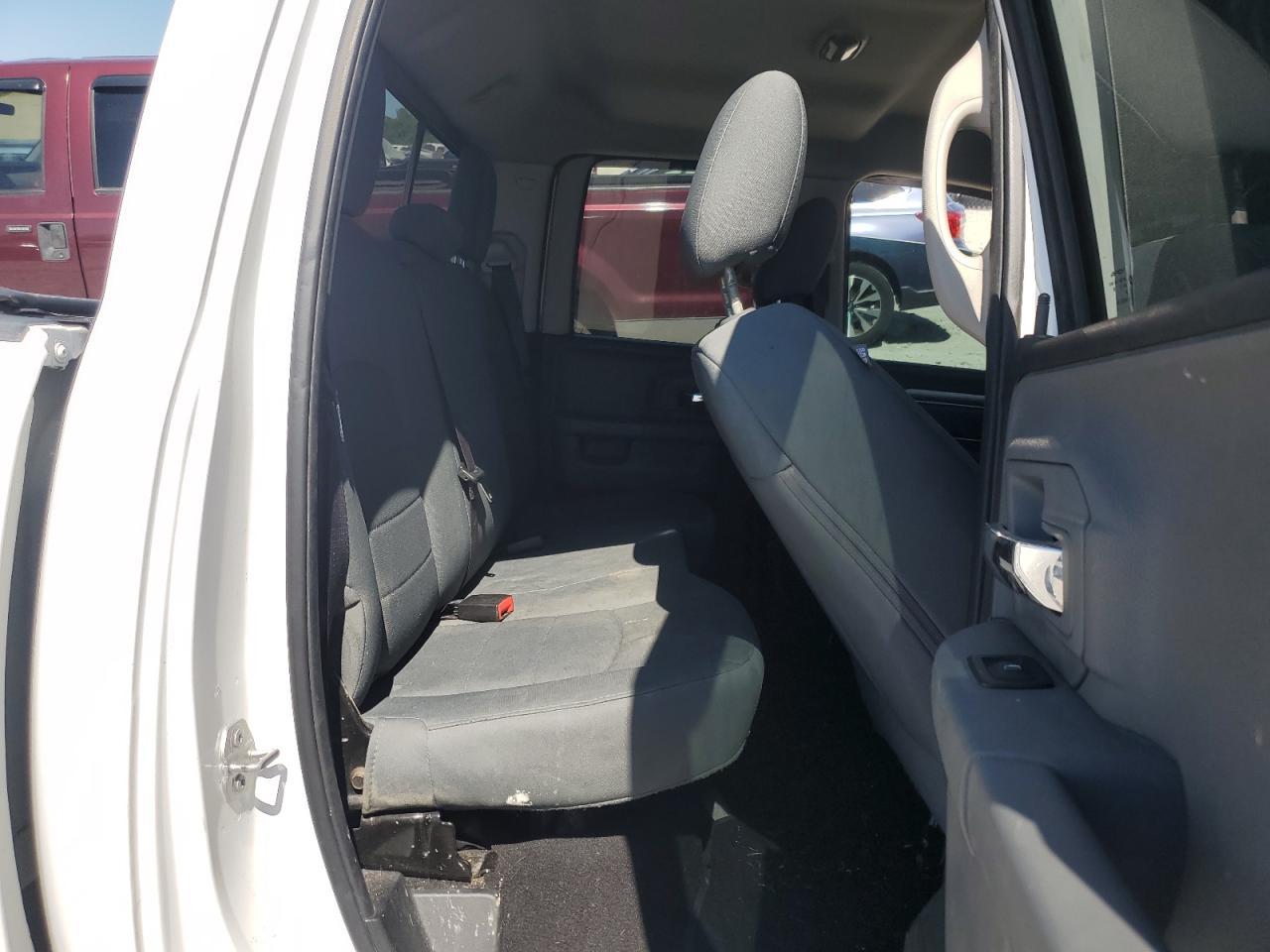 2017 Dodge Ram 1500 slt