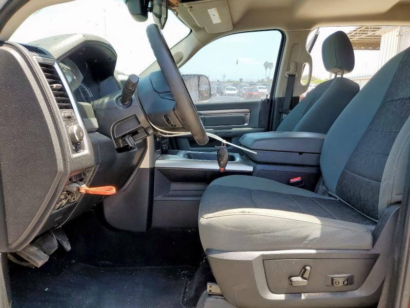 2016 Dodge RAM 1500 SLT