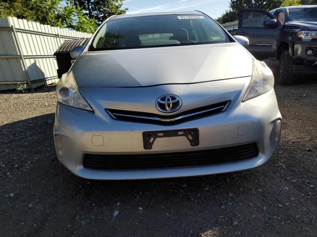 2014 Toyota Prius v