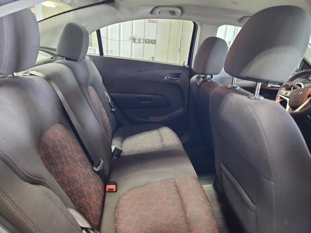 2020 Chev Rolet Sonic lt