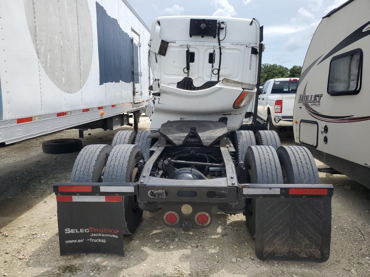 2016 Freightliner Cascadia 125 Semi Truck