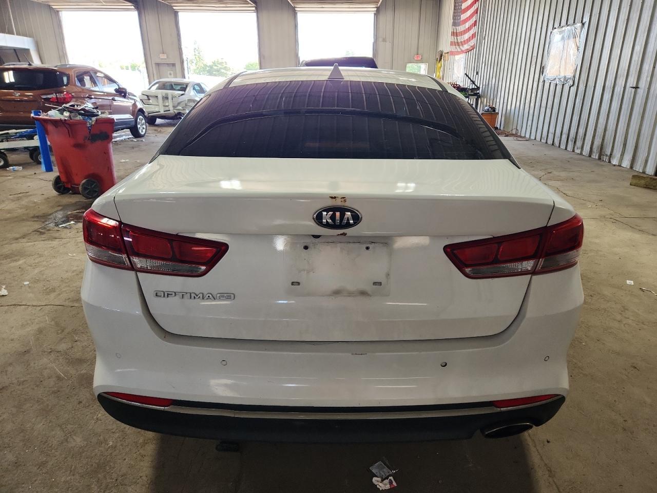 2018 KIA Optima lx
