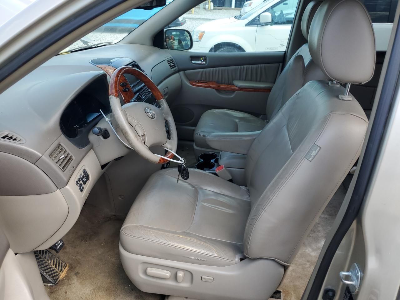 2009 Toyota Sienna xle