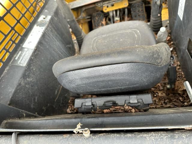 2010 John Deere 2010 Deer 250-Skid Steer Loaders Skid Steer Load