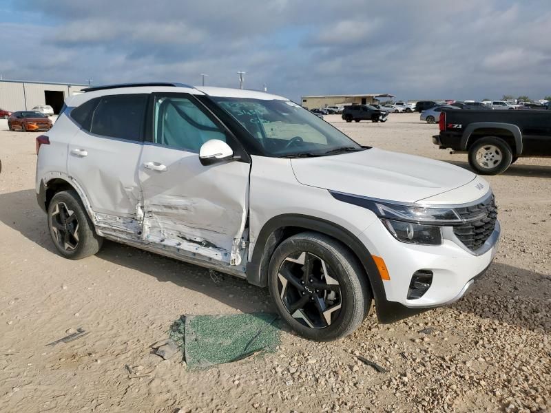 2024 KIA Seltos EX