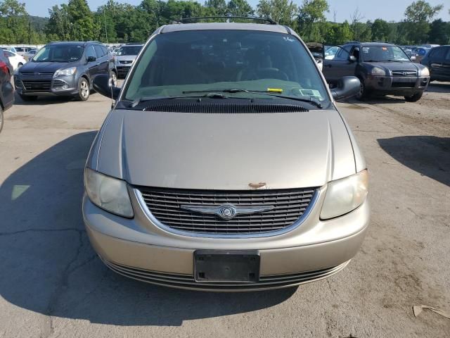 2003 Chrysler Town & Country