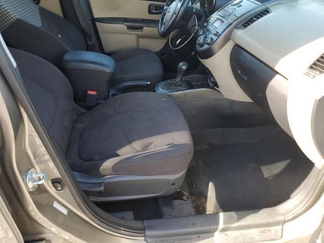 2011 KIA Soul +