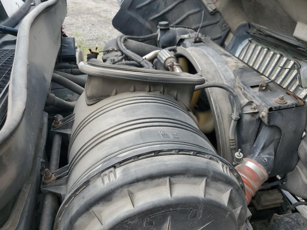 2007 International 4300 Delivery Truck