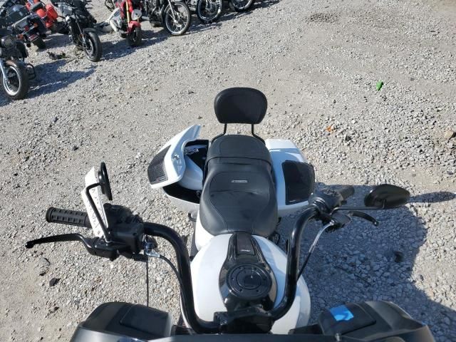 2025 Harley-Davidson Fltrx