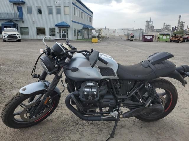2021 Moto Guzzi V7 Stone
