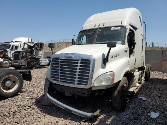 2016 Freightliner Cascadia 125 Semi Truck