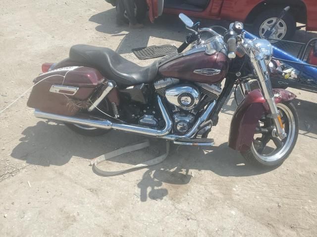 2015 Harley-Davidson FLD Switchback