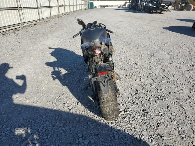 2024 Yamaha YZFR7
