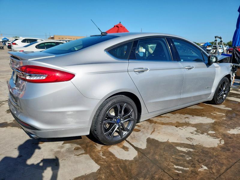 2018 Ford Fusion se Hybrid