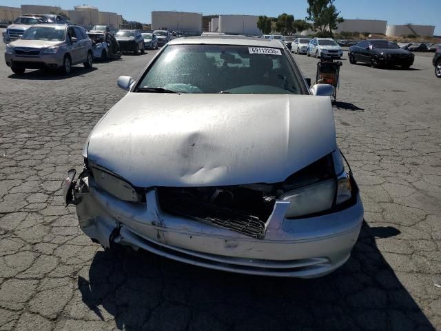 2000 Toyota Camry le