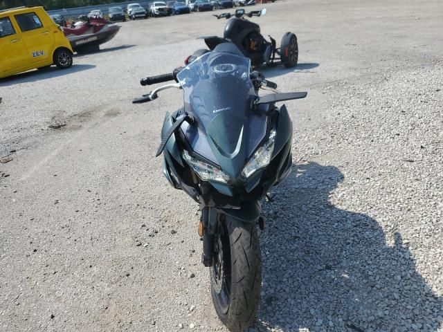 2025 Kawasaki EX650 P