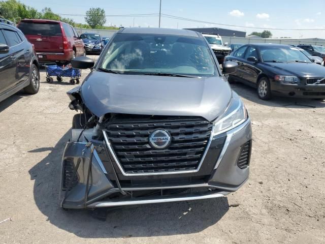 2021 Nissan Kicks s