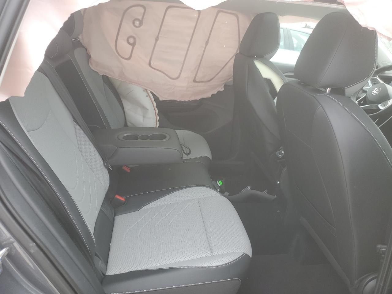 2025 Volkswagen Tiguan se