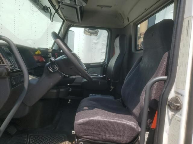 2016 Volvo VNL Semi Truck