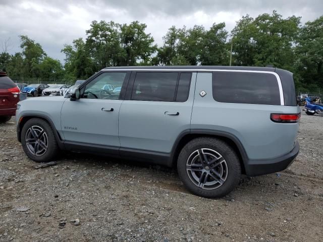 2025 Rivian R1S Adventure