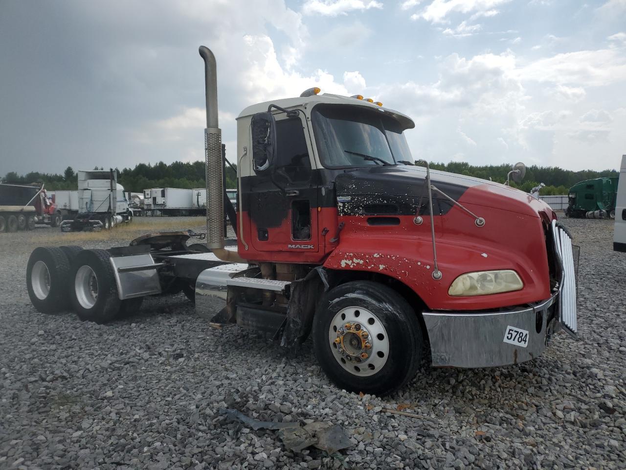 2012 Mack CXU613 Semi Truck