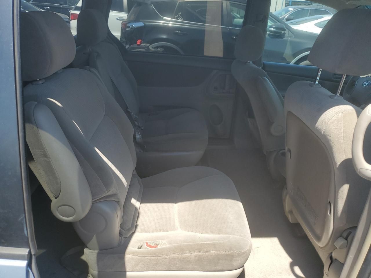 2004 Toyota Sienna ce