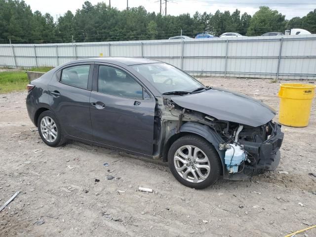 2017 Toyota Yaris IA