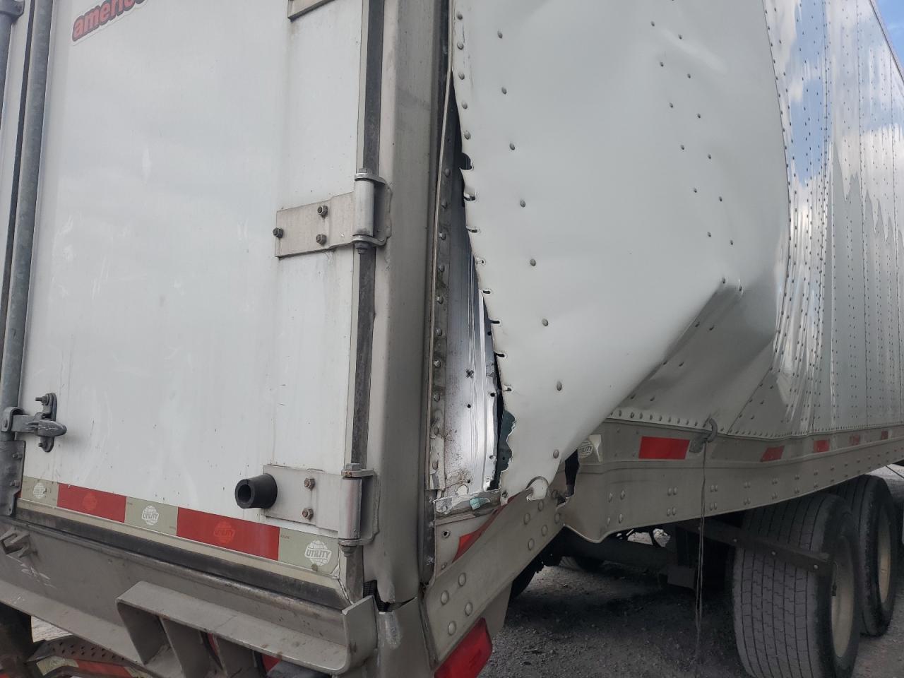 2017 Utility VS2DX DRY Van Trailer