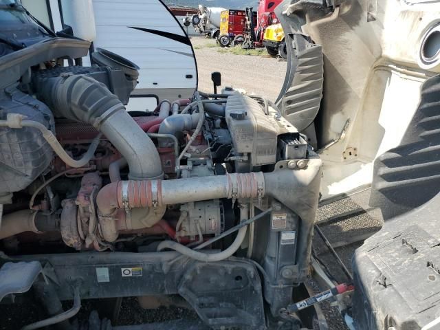 2017 Peterbilt Tractor 2017 Peterbilt 579 Semi Truck