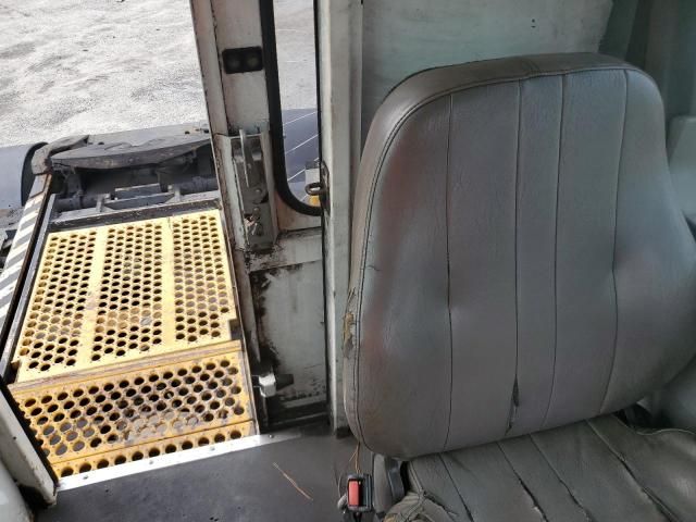 2016 Ottawa Yard Tractor 2016 Ottawa Yard Truck