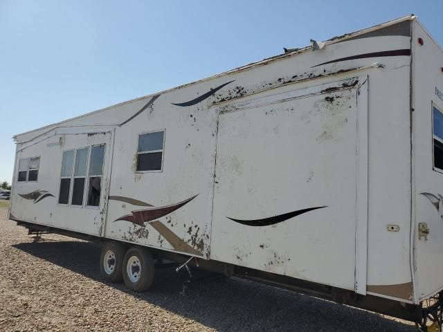 2012 Dutchmen Trailer