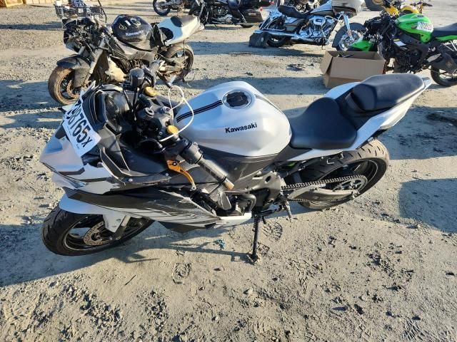 2025 Kawasaki ZX400 S