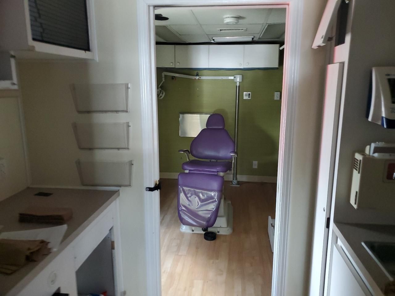 1999 Spartan Motors 1999 Spartan Mobile Medical Bus