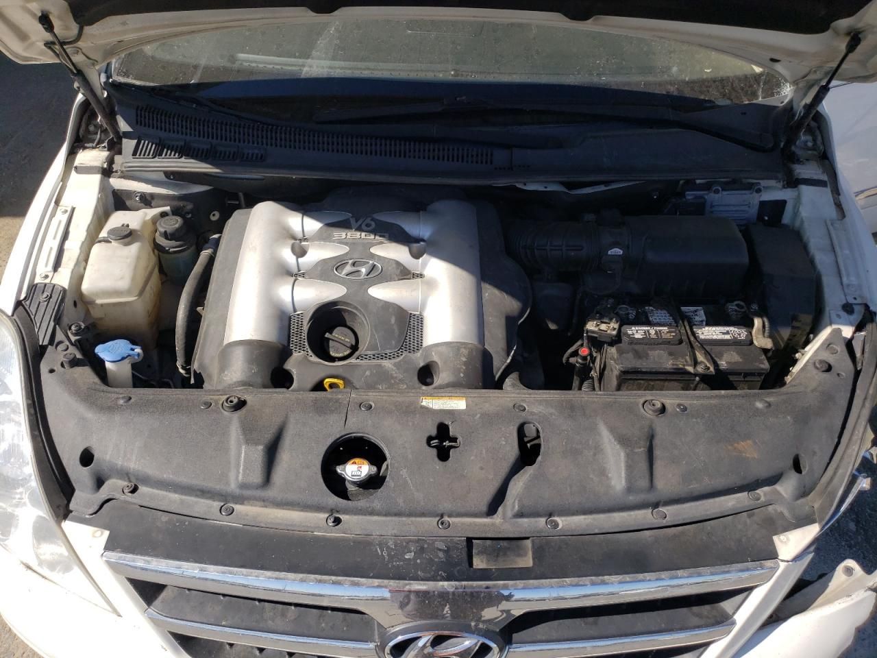 2008 Hyundai Entourage gls