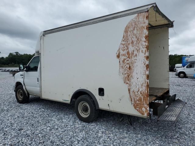 2018 Ford Econoline E350 Super Duty Cutaway Van