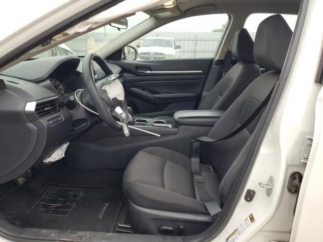 2021 Nissan Altima sv