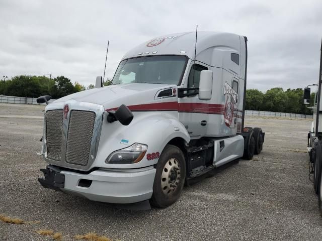 2021 Kenworth T680 Semi Truck