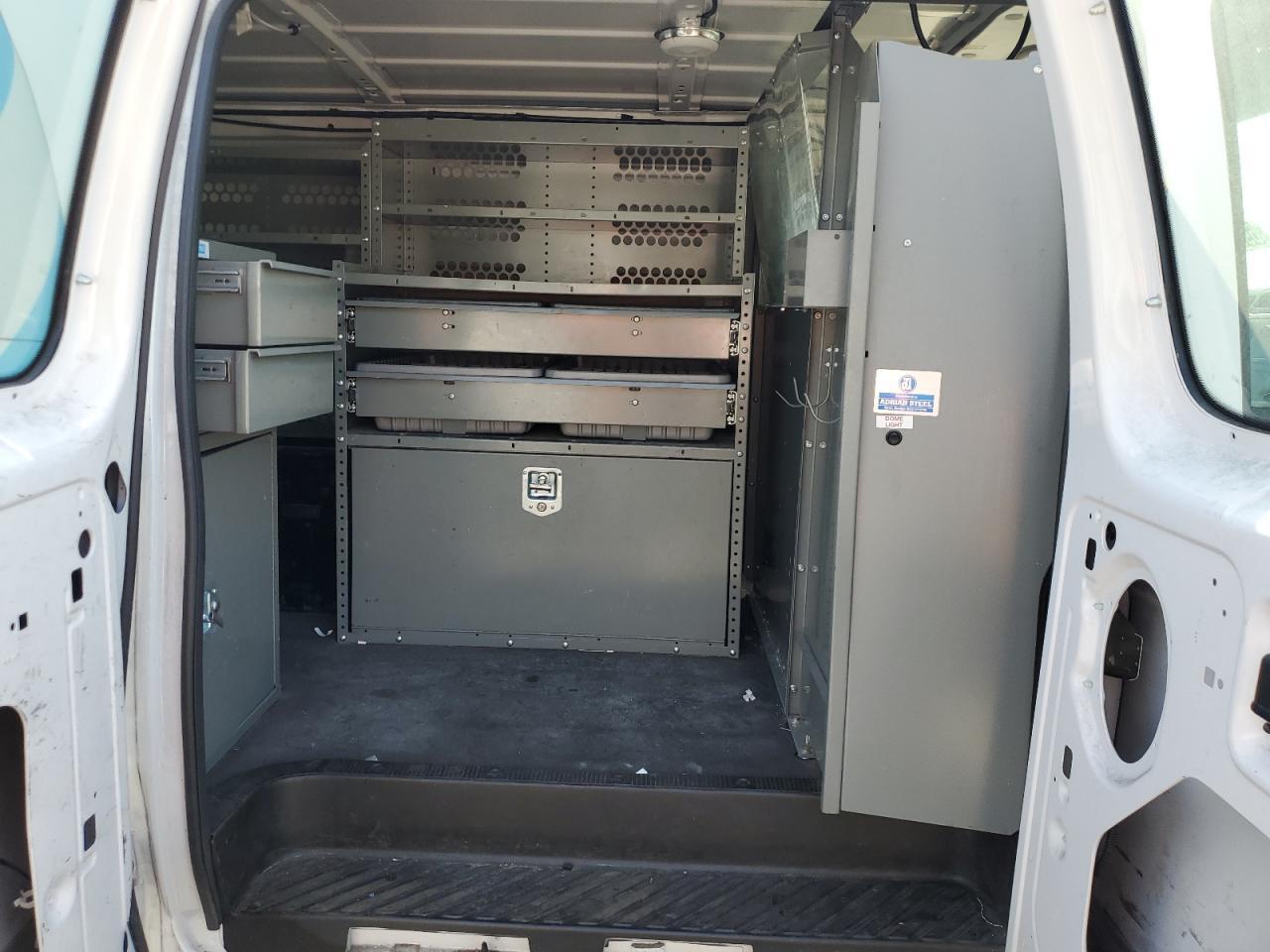 2010 Ford Econoline E250 van