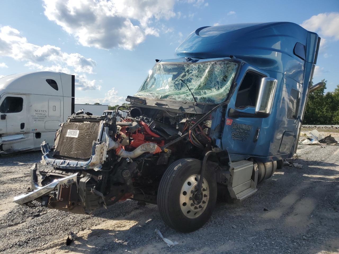 2022 International LT625 Semi Truck