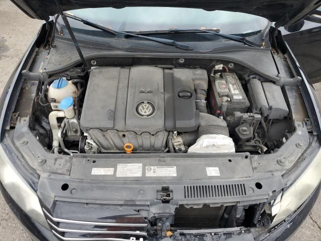 2013 Volkswagen Passat SE