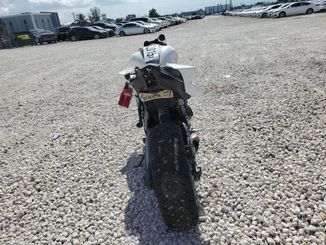 2024 Yamaha YZFR7