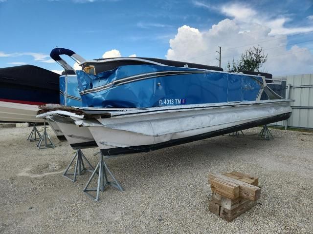 2023 Avalon Boat