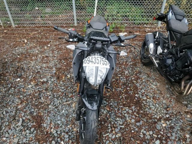 2023 KTM 390 Duke