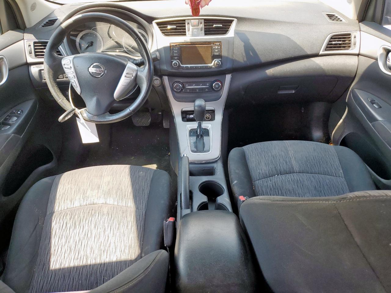 2015 Niss Sentra sv
